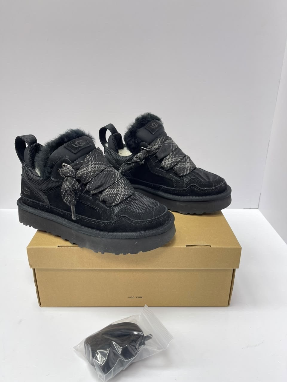 ,кроссовки ugg,кроссовки черные,кроссовки угги,кроссовки угг