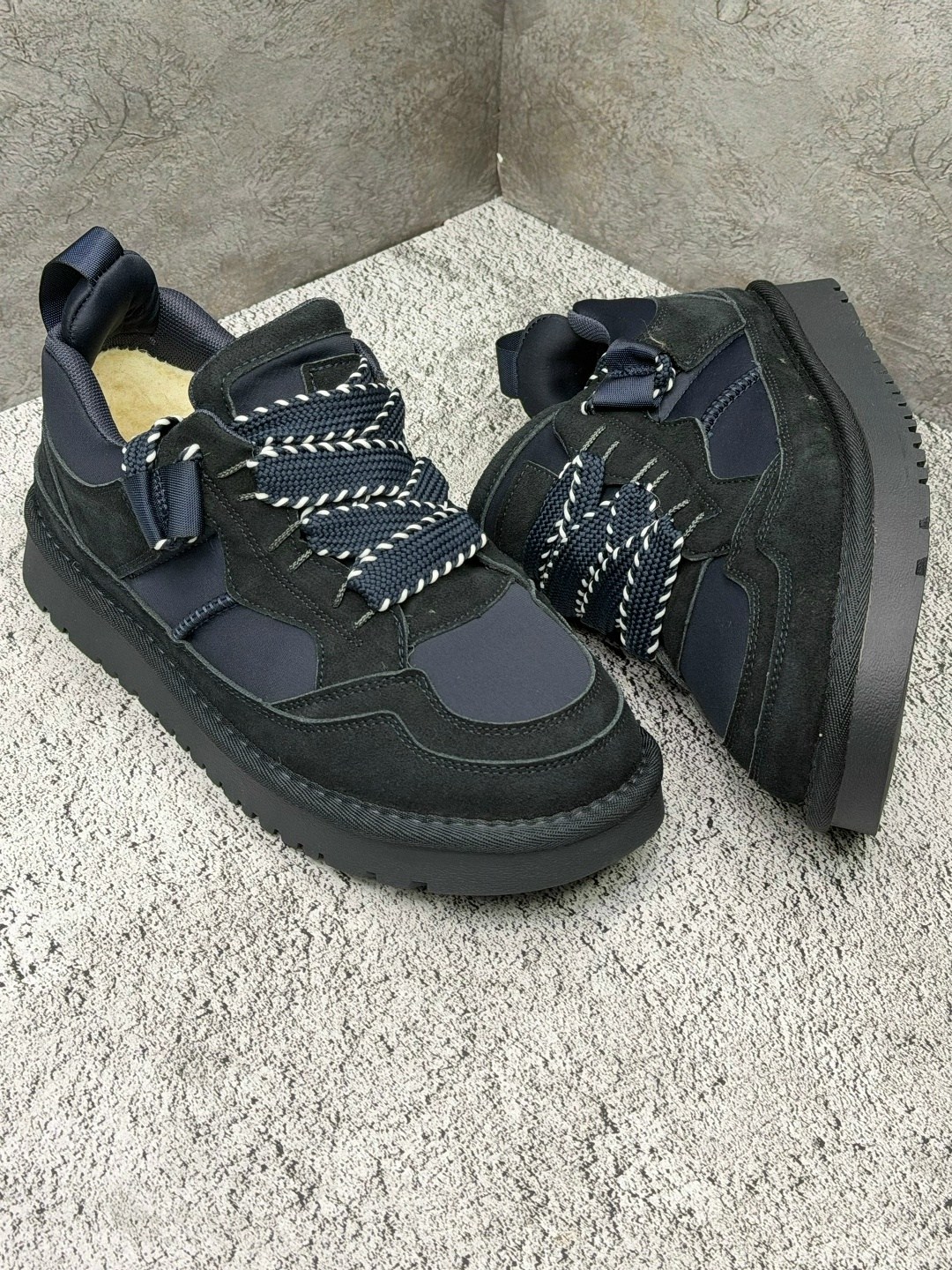 ,кеды зимние ugg lowmel trainer premiumshoes цвет черный,ugg lowmel sneaker кроссовки женские зимние,женская ,кроссовки натуральные
