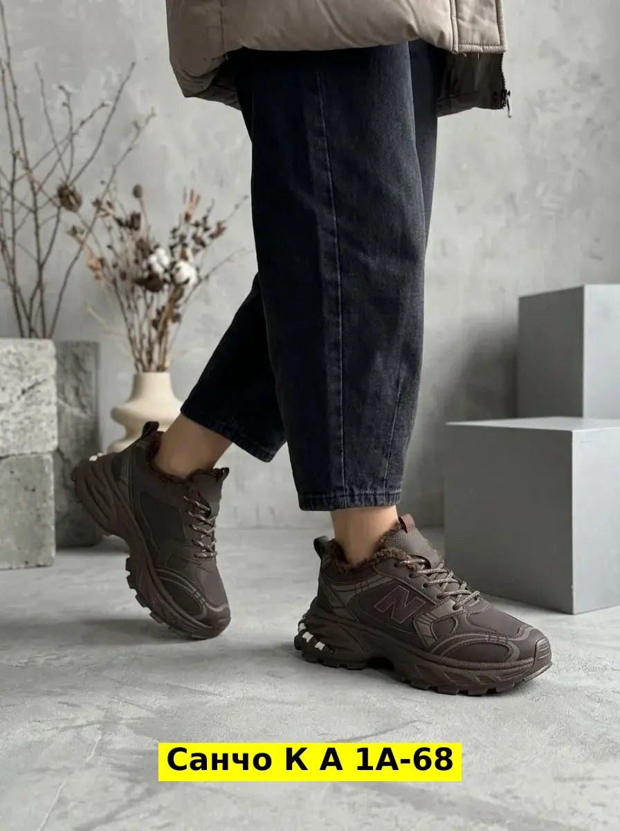 женские кроссовки,,спортивные кроссовки,кроссовки классические,кроссовки спортивные на высокой подошве