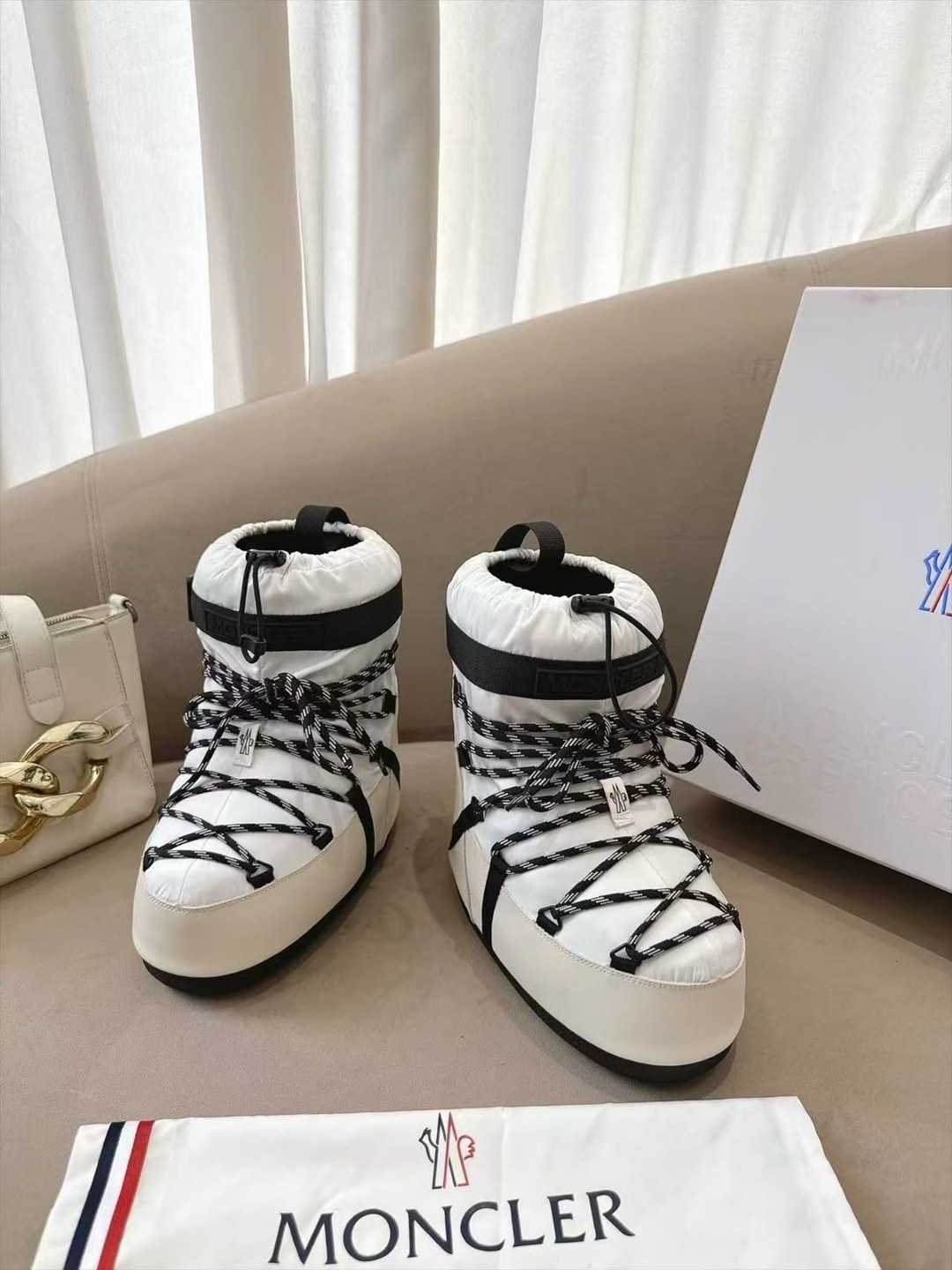,луноходы женские,луноходы  женская,луноходы ботинки,луноходы moon boot