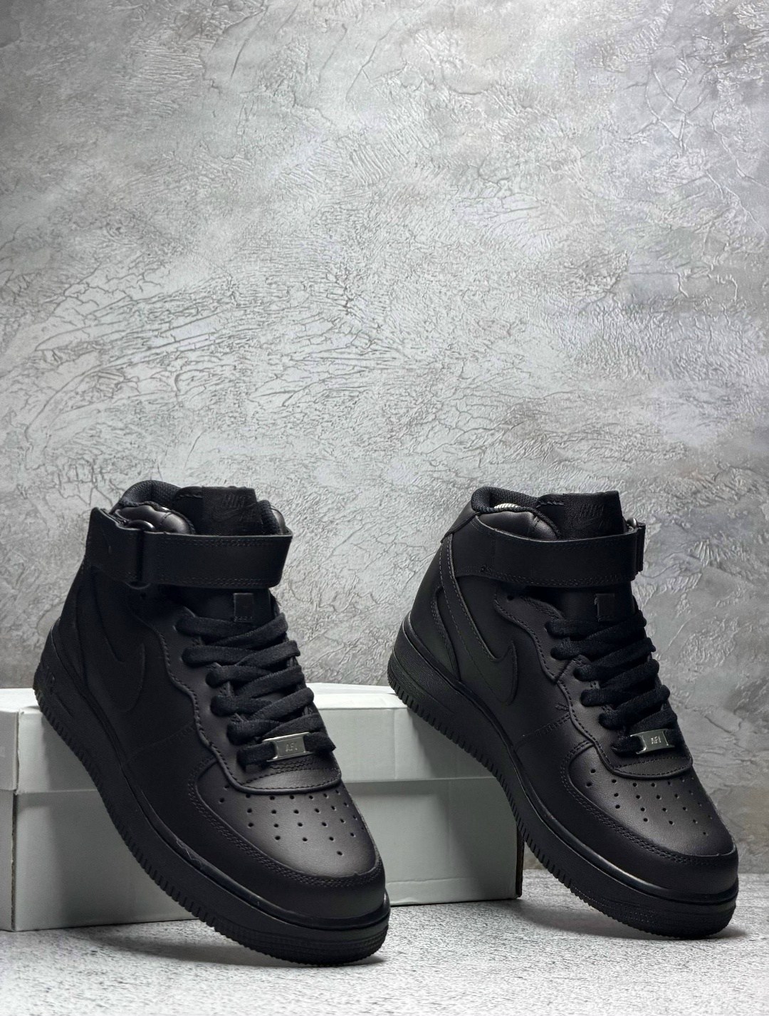 кроссовки nike air force 1 mid "black",nike air force 1 mid "black",кроссовки nike air force 1 mid,кроссовки nike air force 1 черные высокие,nike air force 1 mid
