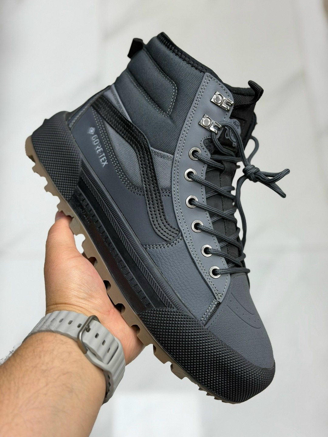 ,кроссовки мужские vans,кроссовки зимнее,кроссовки sk8-hi gore tex mte 3 vans коричневый,ботинки vans