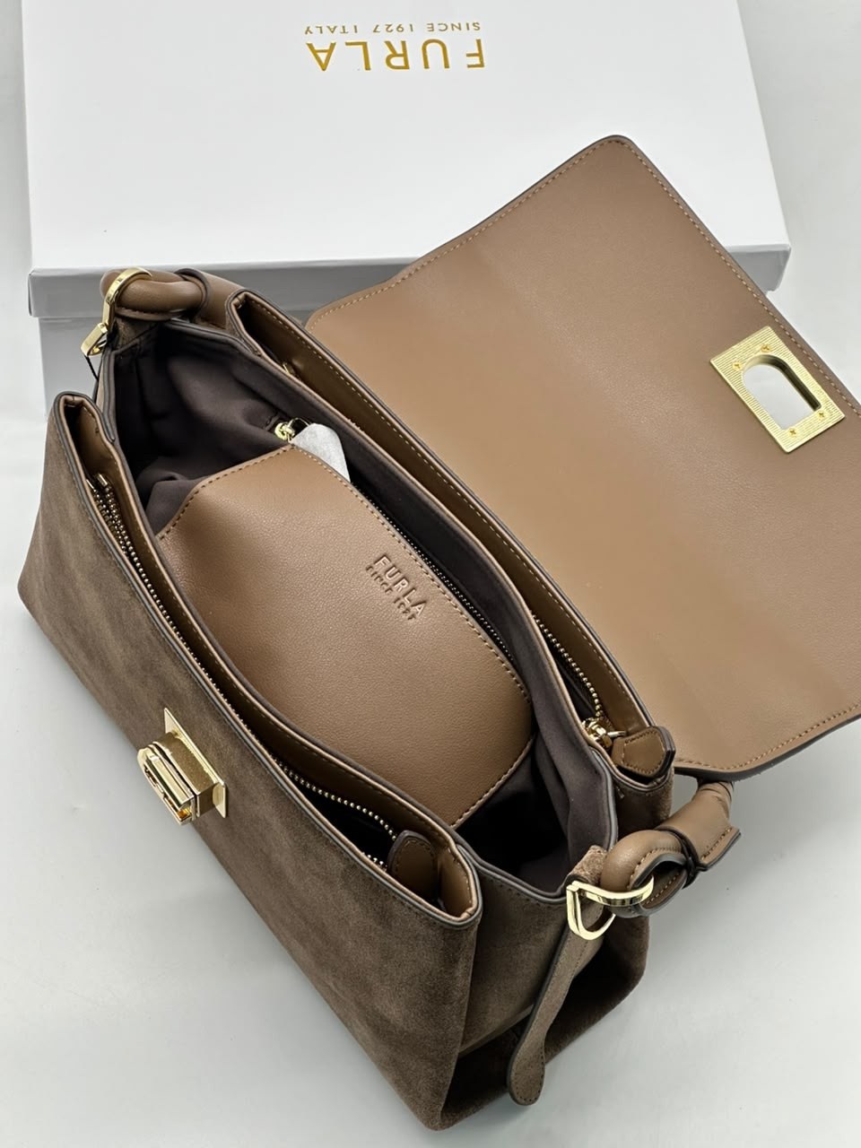 замшевая сумка,сумка фенди коричневая,сумка fendi baguette коричневая замшевая,сумка из натуральной замши,женская сумка