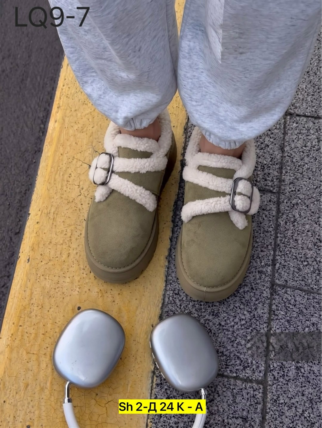 угги мини зимние на толстой подошве elook shoes 287205015,,угги женские,угги зимние полуботинки классические jialu,зимняя женская