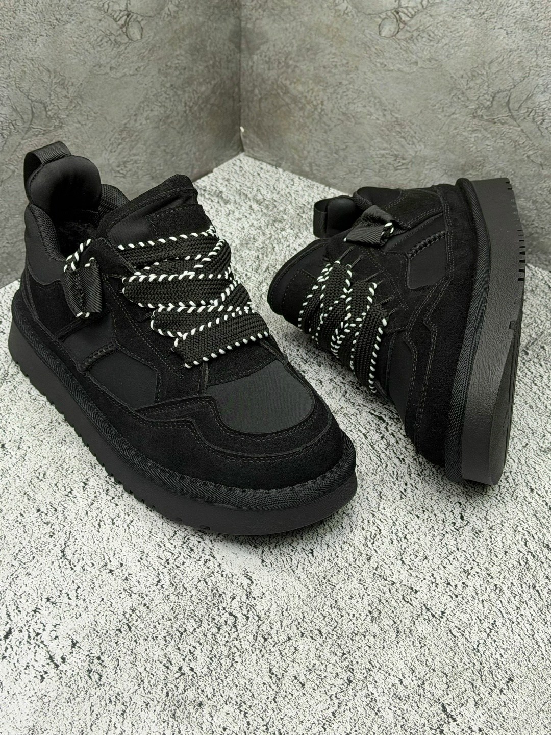 ,кеды зимние ugg lowmel trainer premiumshoes цвет черный,ugg lowmel sneaker кроссовки женские зимние,женская ,кроссовки натуральные
