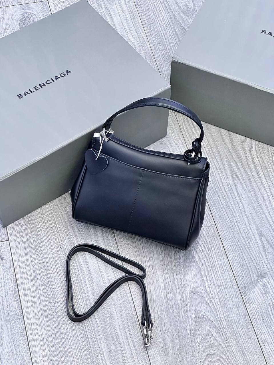 сумки женские брендовые,женская брендовая сумка,сумки balenciaga,сумка женская balenciaga,баленсиага сумка женская