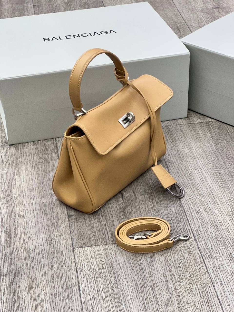 сумки женские брендовые,женская брендовая сумка,сумки balenciaga,сумка женская balenciaga,баленсиага сумка женская