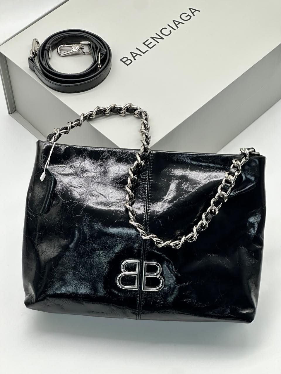 сумка женская balenciaga,сумка balenciaga,баленсиага сумка,сумка,кожаная сумка через плечо monaco среднего размера balenciaga черный