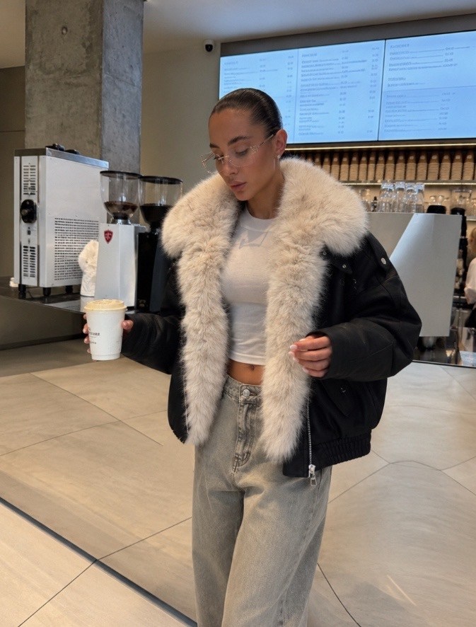джинсовая куртка с мехом песца yana kraft brand,меховая куртка,куртка с мехом,джинсовая куртка с мехом песца,куртка из песца