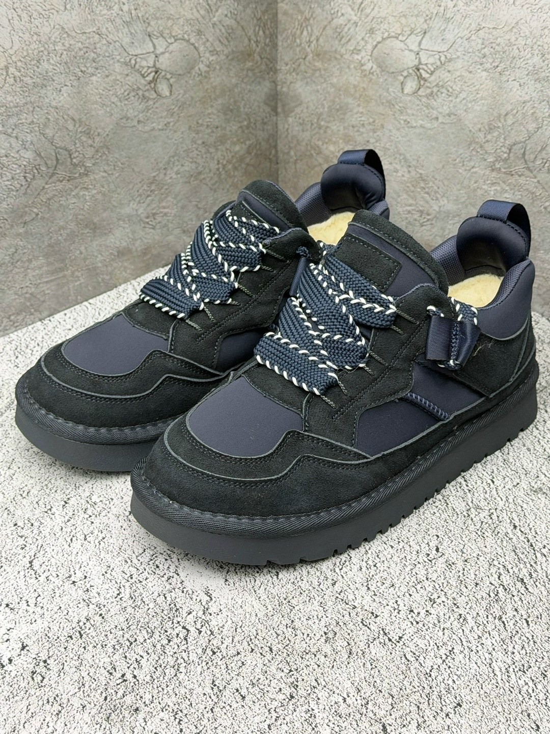 ,кеды зимние ugg lowmel trainer premiumshoes цвет черный,ugg lowmel sneaker кроссовки женские зимние,женская ,кроссовки натуральные
