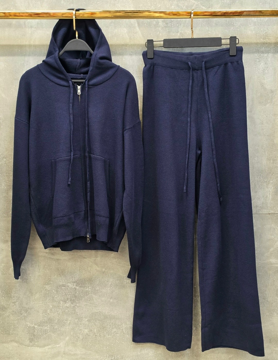 кашемировый костюм loro piana,спортивный костюм brunello cucinelli,спортивный костюм loro piana,костюм трикотажный,кашемировый костюм