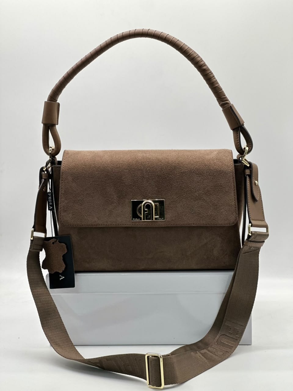 замшевая сумка,сумка фенди коричневая,сумка fendi baguette коричневая замшевая,сумка из натуральной замши,женская сумка