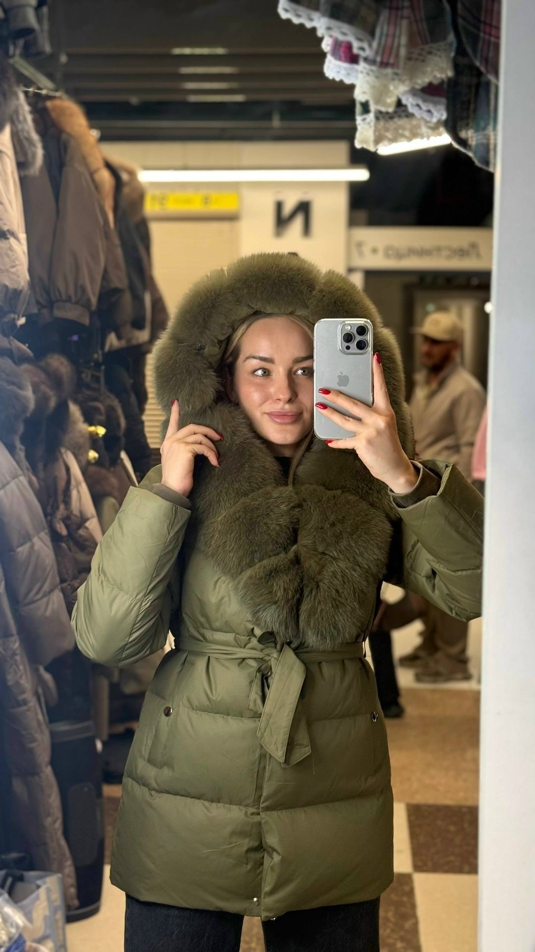 пуховик женский с натуральным мехом,пуховики с мехом,пуховик с натуральным мехом,пуховик,женский пуховик