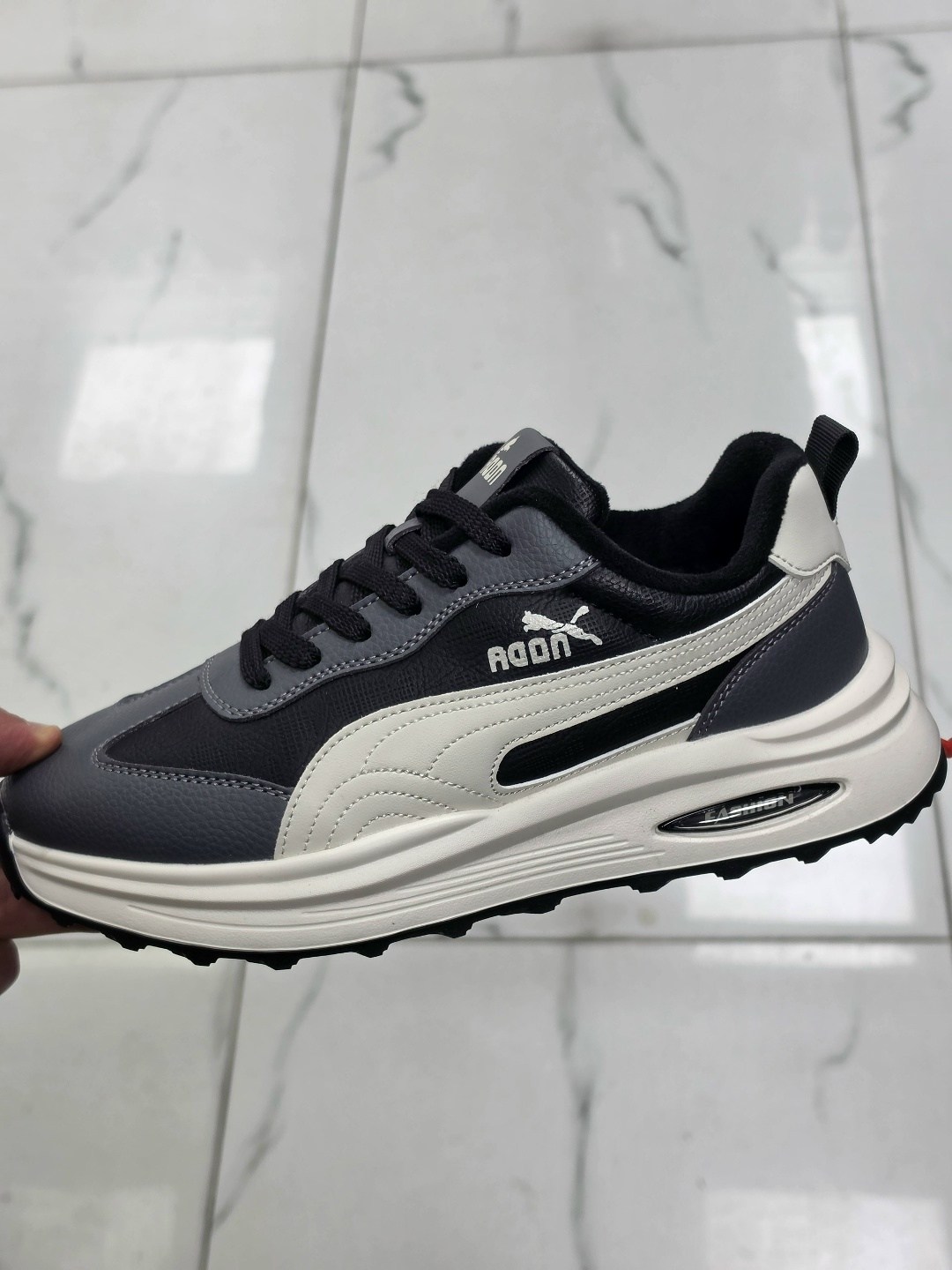 зимние кроссовки adidas retropy f2 hi,зимние кроссовки adidas retropy f2 hi цвет черный,кроссовки мужские adidas,кроссовки adidas,зимние кроссовки adidas retropy e5