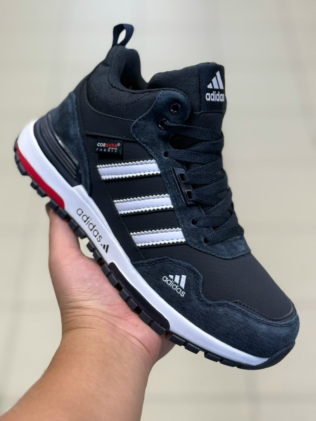 зимние кроссовки adidas,кроссовки зимние высокие adidas zx 750,кроссовки зимние высокие adidas zx 750 с мехом,зимние кроссовки adidas zx 750 hi,зимние кроссовки мужские adidas