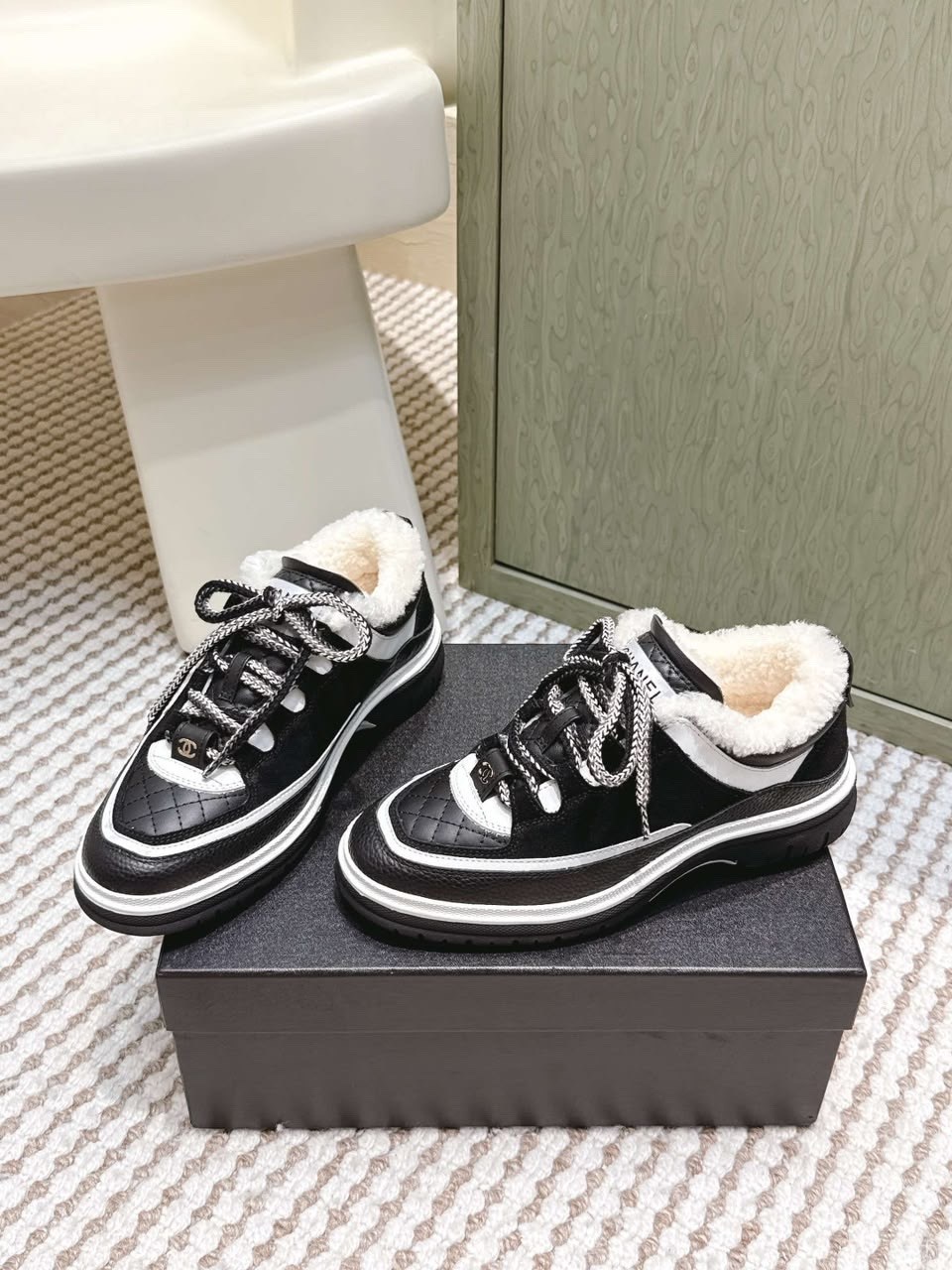 ,спортивная ,chanel кроссовки, женская зимняя,женская