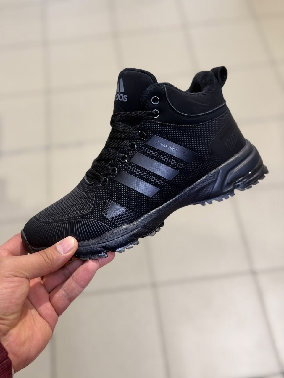 barzu кроссовки зимние адидас marathon tr 20,кроссовки мужские зимние adidas,зимние кроссовки мужские адидас,зимние кроссовки adidas,кроссовки мужские зимние