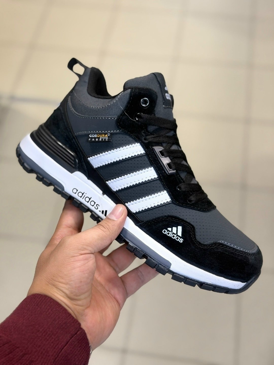 зимние кроссовки adidas,кроссовки zx 750 зимние на меху adidas,кроссовки мужские зимние adidas,кроссовки adidas,кроссовки мужской adidas