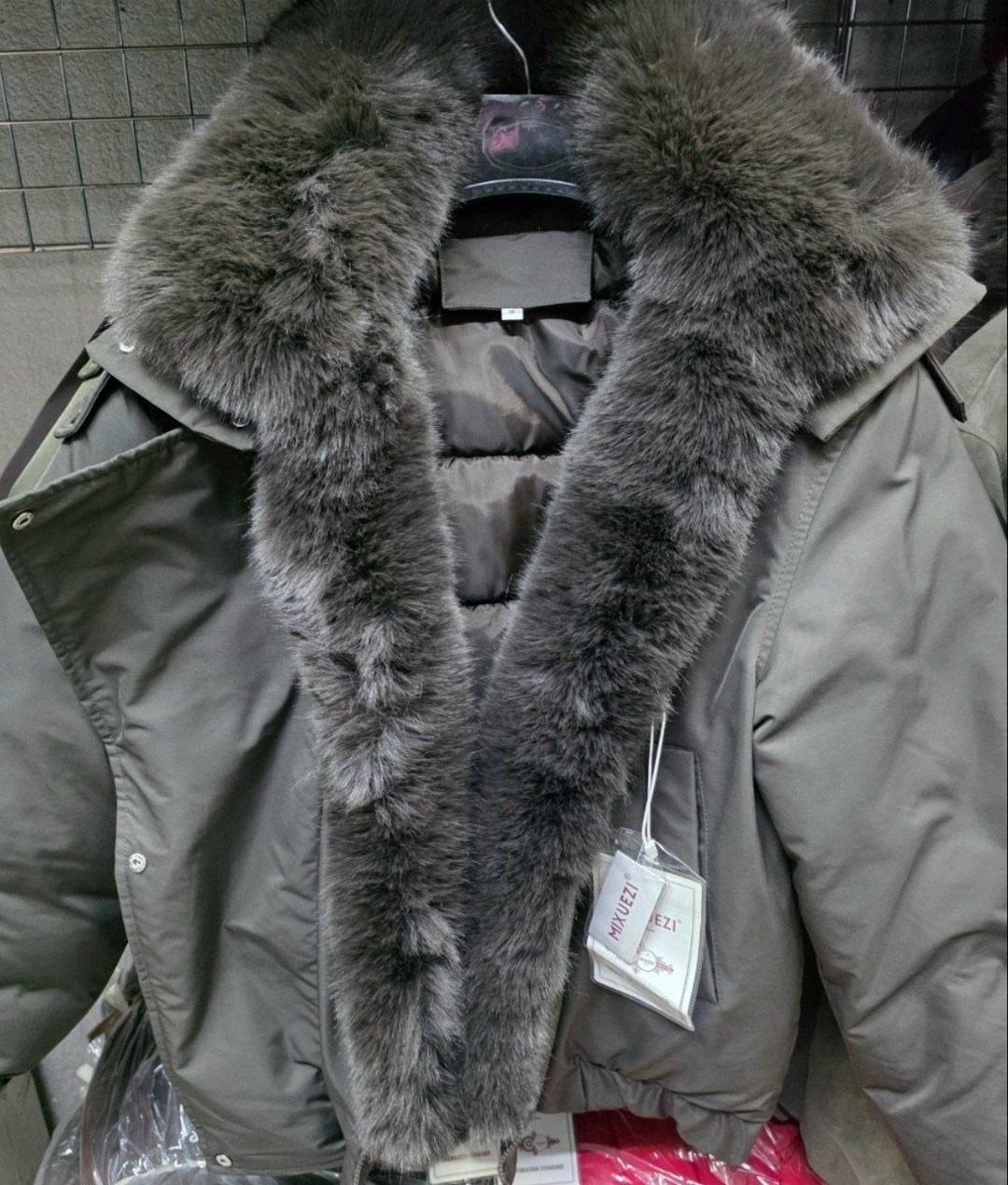 moncler womens real fur parka,меховая парка,парка с мехом,парки с чернобуркой,парка с чернобуркой