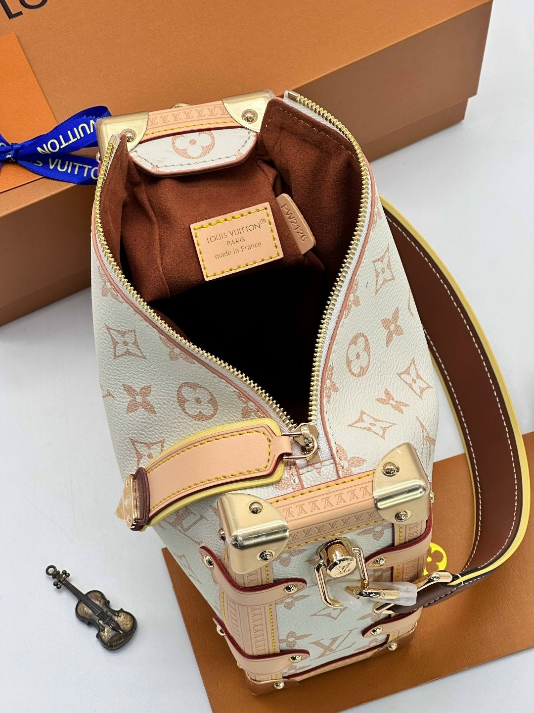 сумка louis vuitton,louis vuitton сумка на плечо,женская сумка louis vuitton,сумка,сумки луи виттон