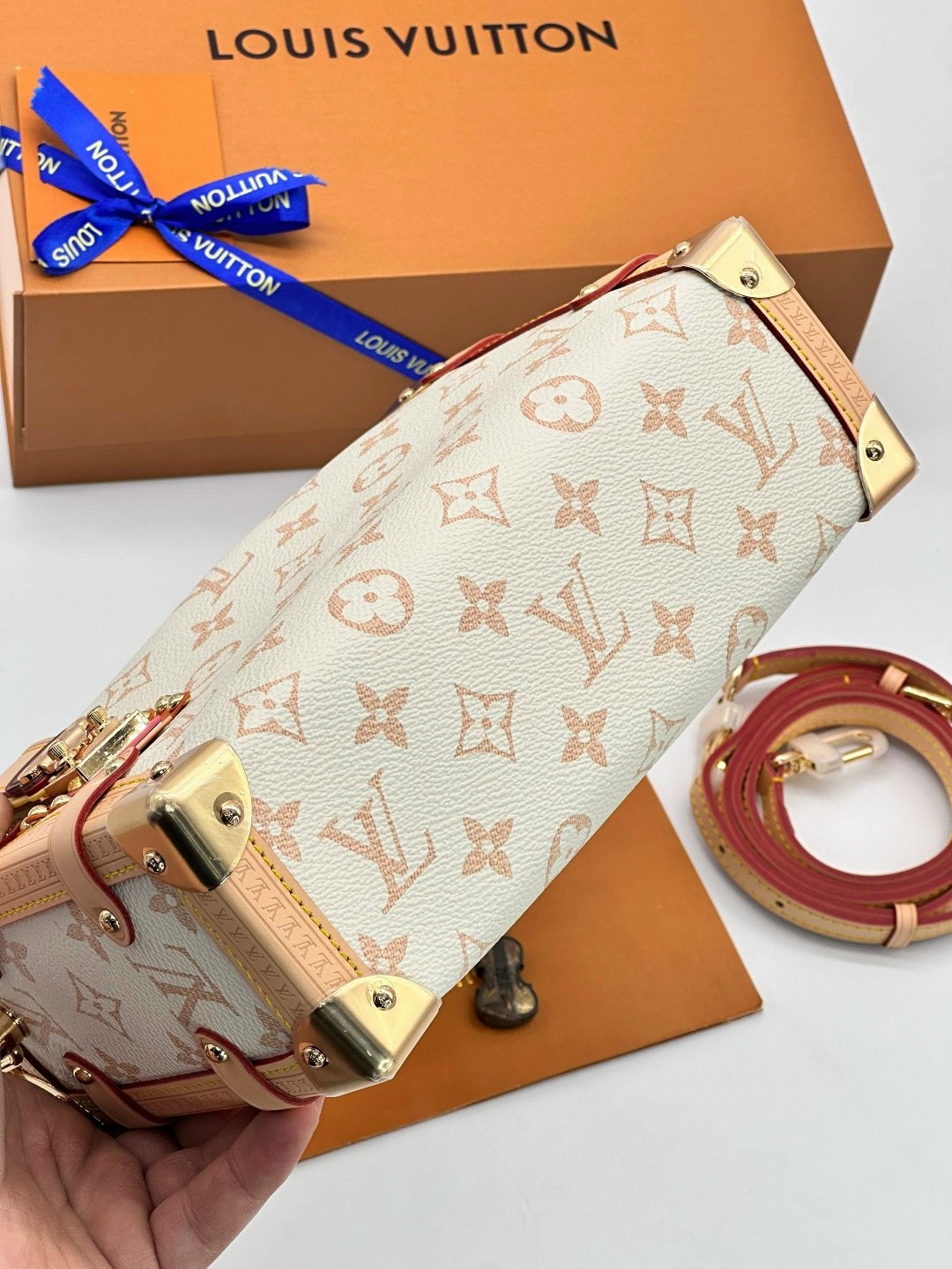 сумка louis vuitton,louis vuitton сумка на плечо,женская сумка louis vuitton,сумка,сумки луи виттон