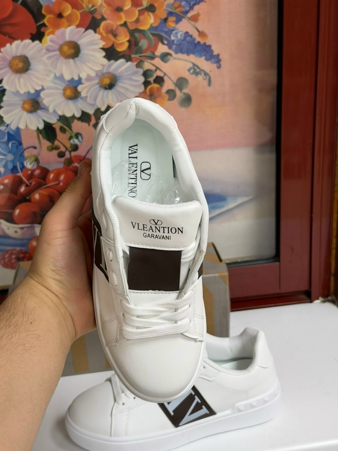 valentino кроссовки,,кеды valentino,валентино ,valentino garavani кроссовки