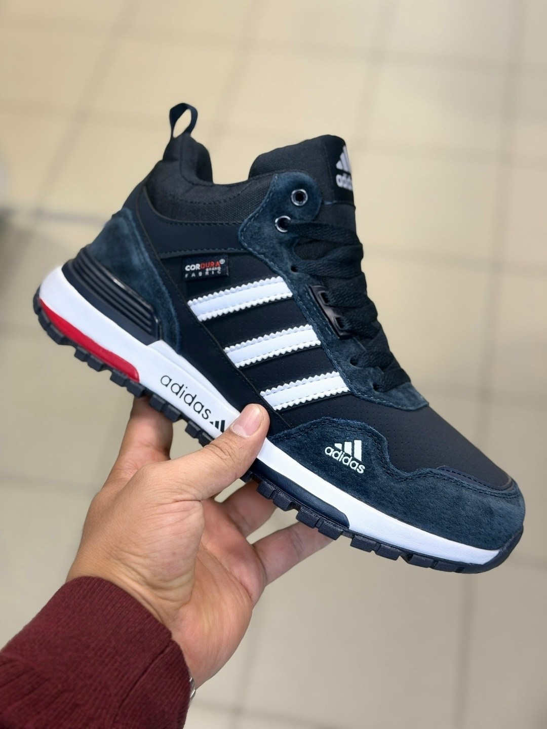 зимние кроссовки adidas,кроссовки zx 750 зимние на меху adidas,кроссовки мужские зимние adidas,кроссовки adidas,кроссовки мужской adidas