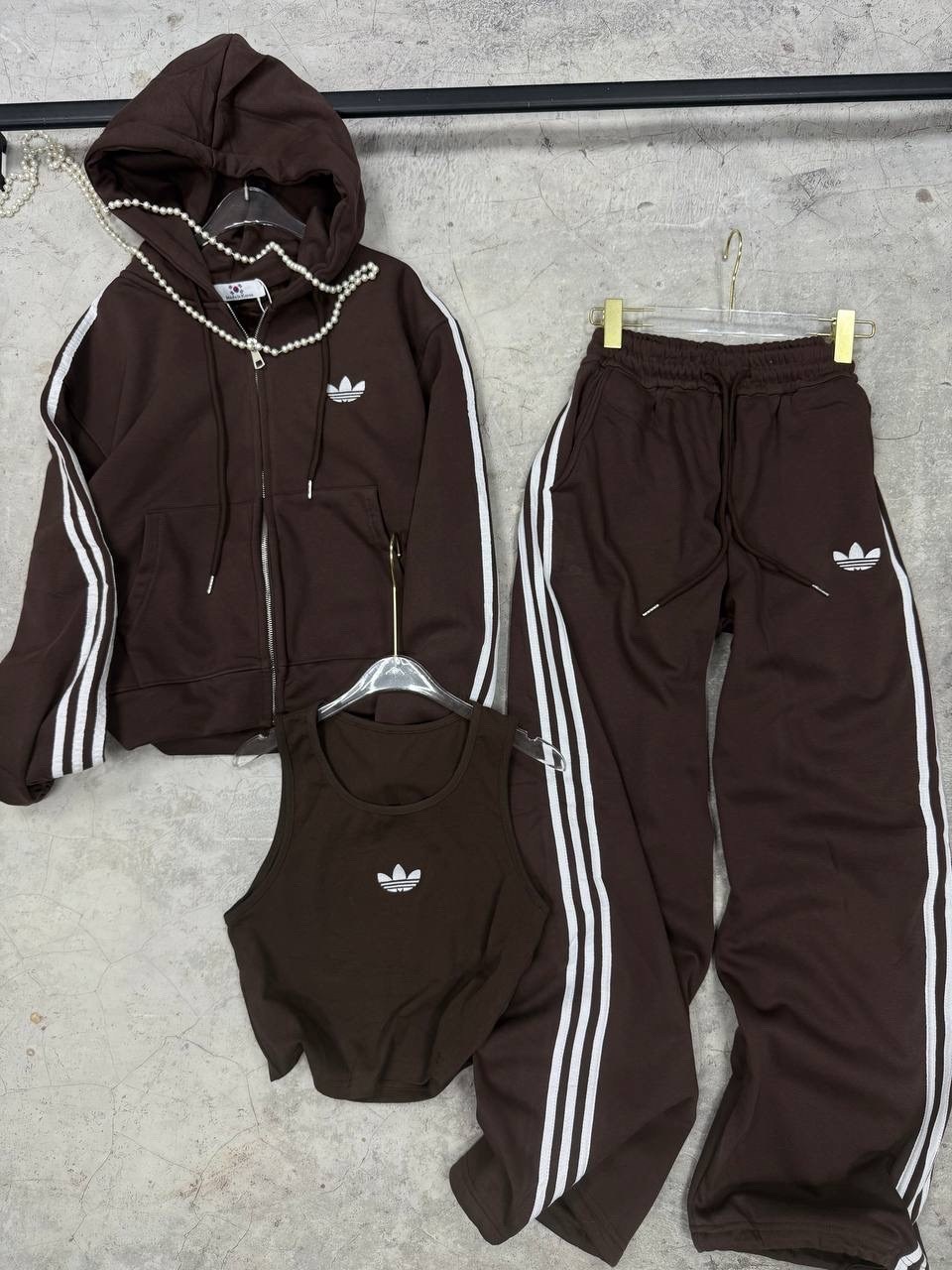 спортивный костюм adidas,спортивный костюм адидас,женский спортивный костюм adidas,женский костюм адидас,спортивный мужской костюм adidas