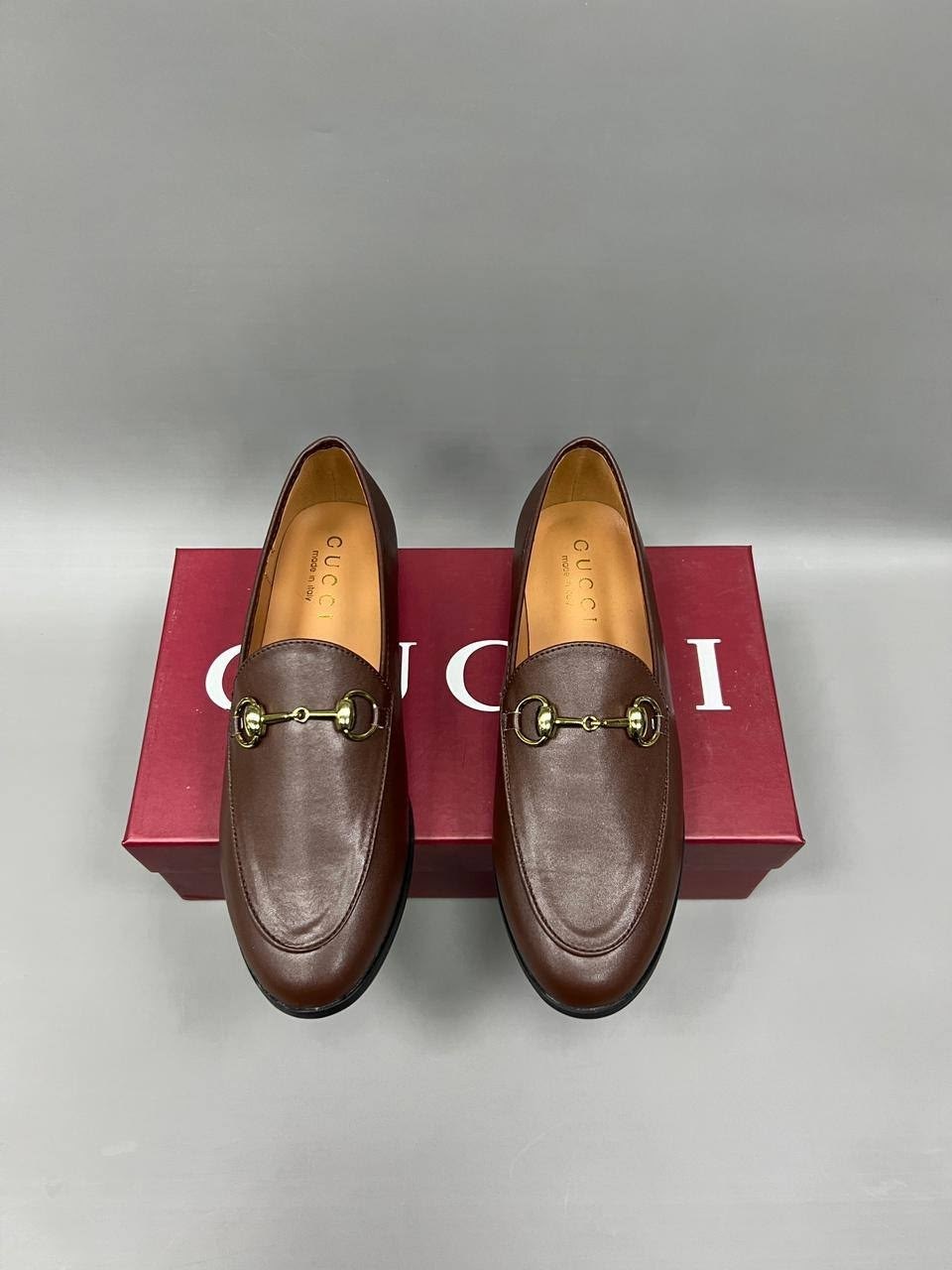 кожаные лоферы gucci jordaan horsebit коричневые,мужские лоферы gucci 2026-2026 черные кожаные,,лоферы gucci,кожаные лоферы gucci