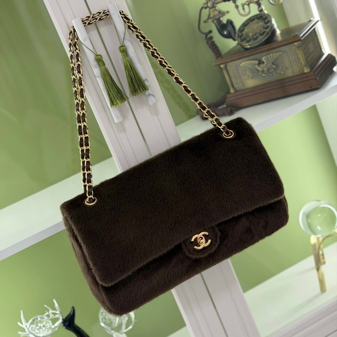 сумка chanel,сумка женская chanel,сумки шанель,chanel classic flap bag,chanel bag