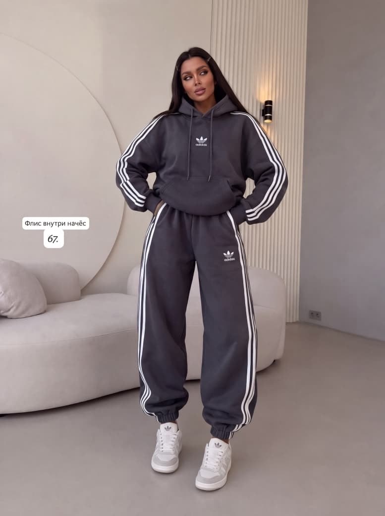 женский спортивный костюм adidas,спортивные костюмы адидас,женский спортивный костюм,костюм адидас,спортивный костюм