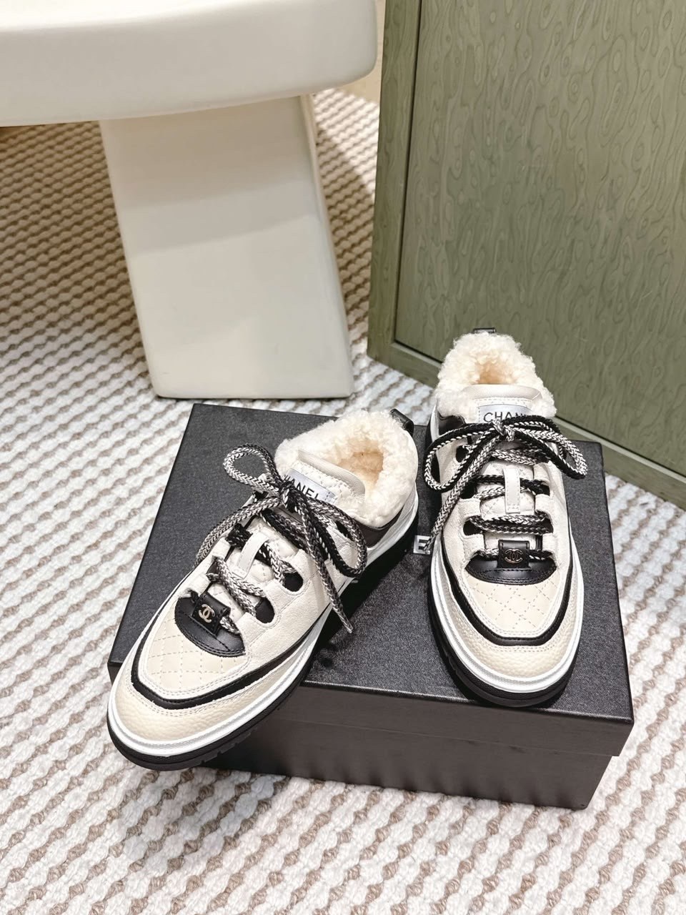 ,спортивная ,chanel кроссовки, женская зимняя,женская