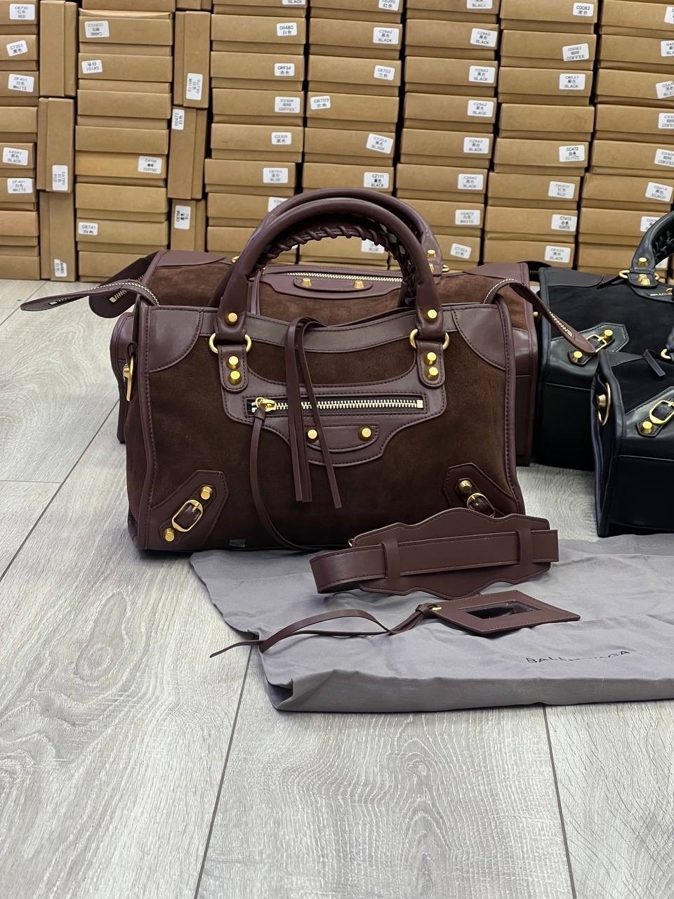 city bag balenciaga,сумка balenciaga,баленсиага кристобаль,сумка,женские сумки