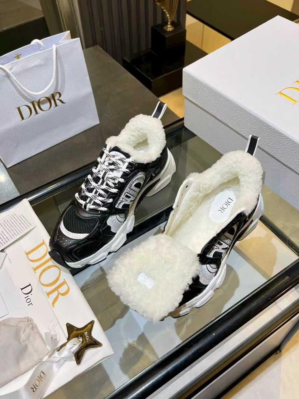 кроссовки dior,диор кроссовки,женские кроссовки,кроссовки christian dior,кроссовки женские зимние
