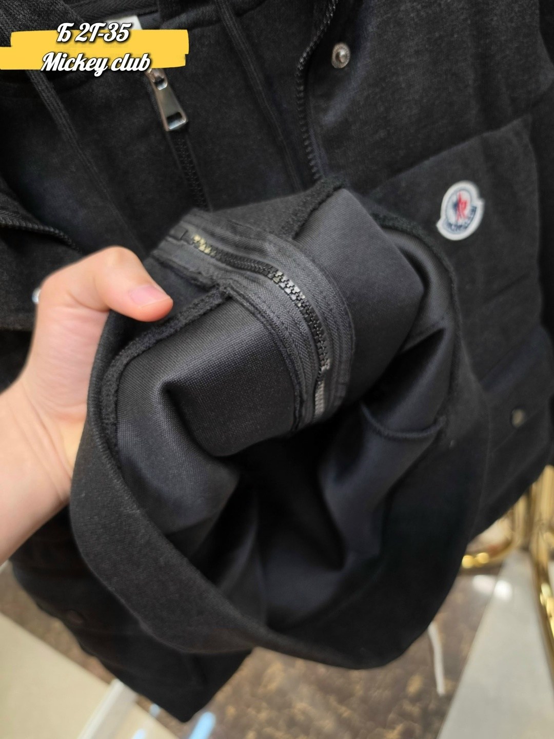 жилетка moncler,жилет утепленный moncler,жилет moncler,жилетка монклер,жилет