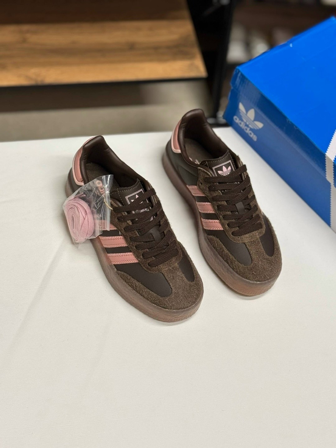,кроссовки adidas,кроссовки samba adidas,адидас самба коричневые оригинал,кроссовки женские adidas