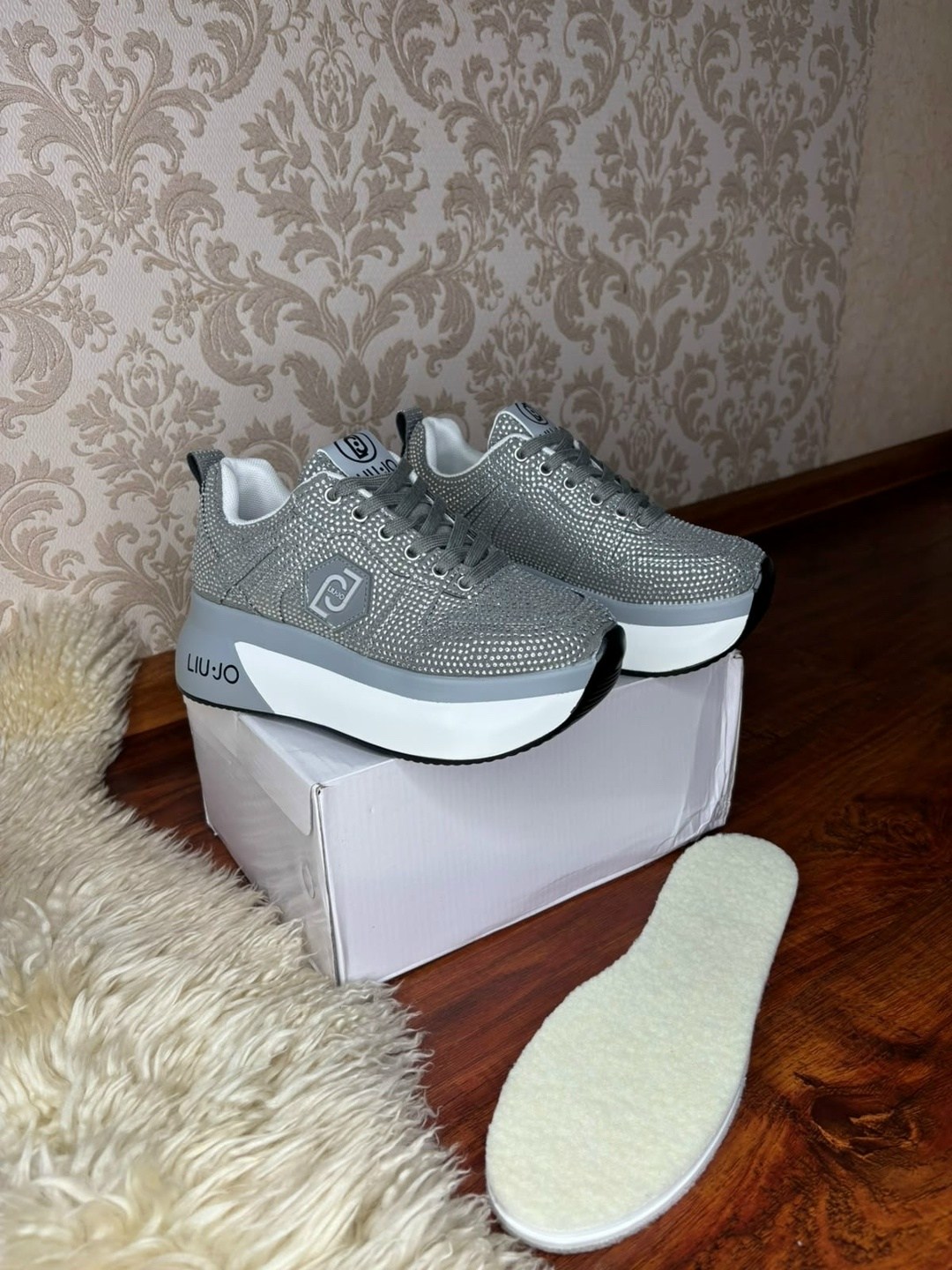 ,кроссовки женские liu jo,женские кроссовки,кроссовки liu jo,кроссовки демисезонные