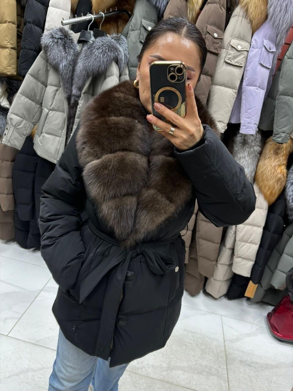 женский фирменный пуховик с натуральным мехом песца,куртка пуховик мех песец,пуховик женский с натуральным мехом,пуховик мех песец гусиный пух люкс качество длина 70 см,пуховик с натуральным мехом