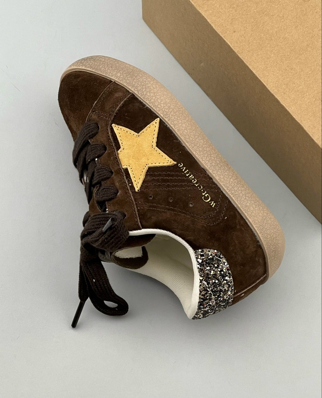 ,кроссовки golden goose,golden goose кеды,замшевые кроссовки,кроссовки коричневые