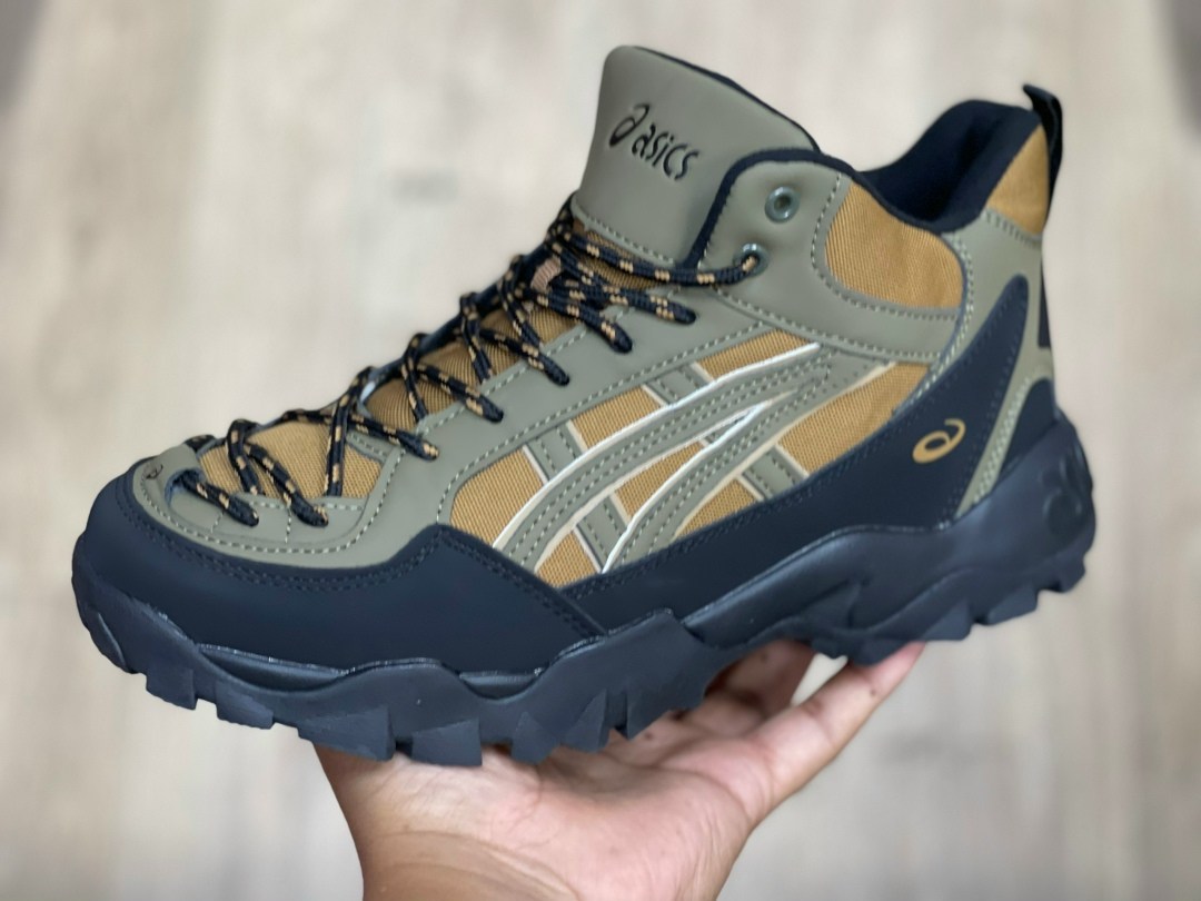 зимние кроссовки asics gel kahana 8 hi,зимние кроссовки asics,мужские зимние кроссовки,мужские кроссовки asics,зимние кроссовки asics gel kayano 8 mid