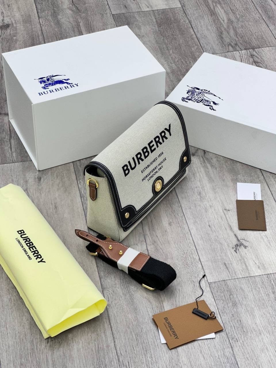сумка burberry,burberry сумка на плечо,burberry сумка женская,сумка через плечо burberry,сумка берберри
