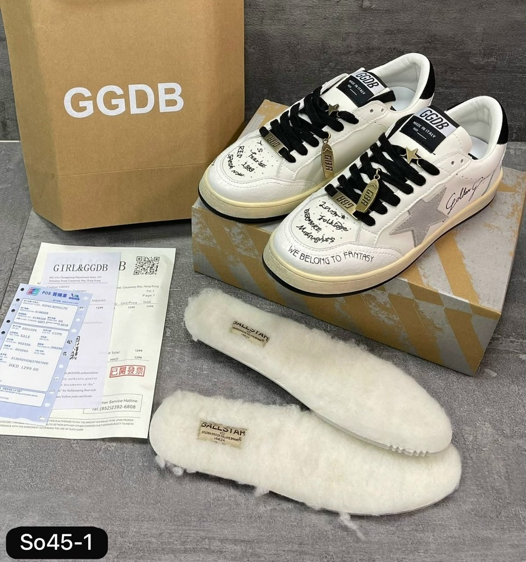 кроссовки golden goose,кроссовки,кеды superstar с черными надписями golden goose deluxe brand,голден гус кеды,кроссовки со звездами