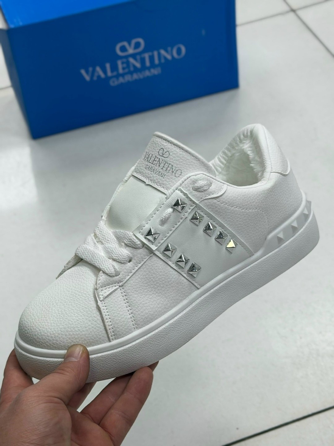 valentino кроссовки,кроссовки valentino женские,,valentino кеды,валентино кроссовки