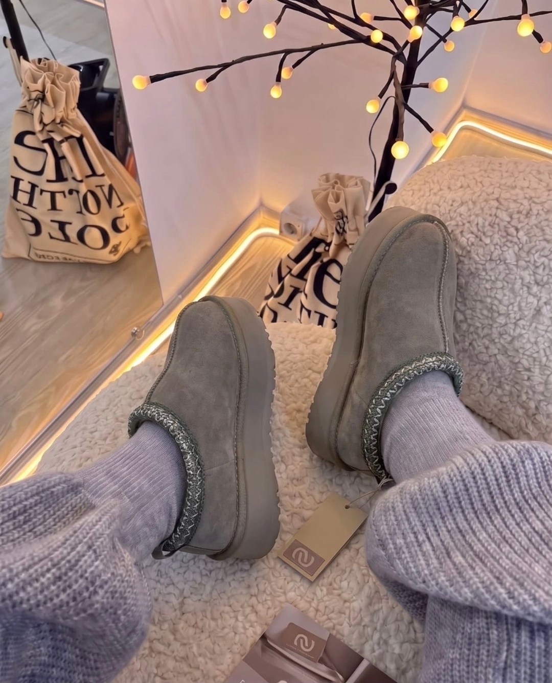 женские угги,,зимние удобные кроссовки ugg на толстой подошве,угги женские ugg,ugg женские