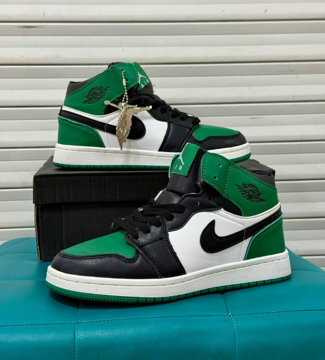 air jordan 1 mid pine green,кроссовки nike air jordan 1,кроссовки nike air jordan 1 retro high og pine,кроссовки nike air jordan 1 retro high,кроссовки nike air jordan 1 mid