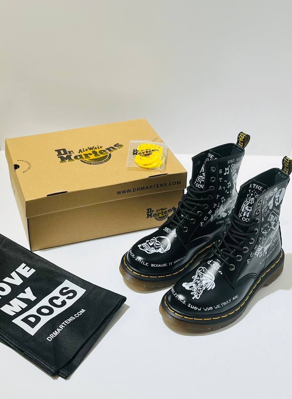 ,dr martens 1460 scribble,ботинки dr martens,ботинки dr,женская
