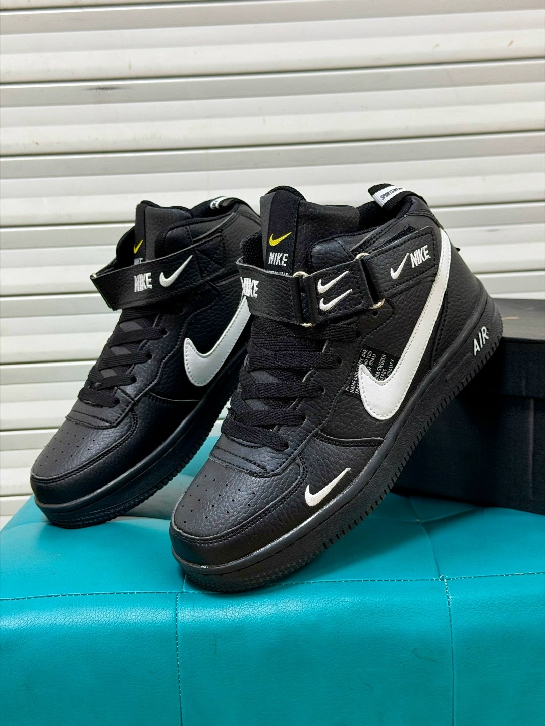 зимние кроссовки nike air force 1 07 mid lv8,кроссовки зимние air force nike,кроссовки мужские nike air force,кроссовки nike air force 1 07 mid lv8 цвет черный,мужские кроссовки nike air force 1