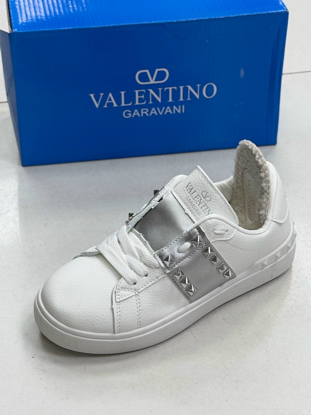 кроссовки valentino,женские кроссовки valentino,valentino кеды,кеды valentino женские,валентино кроссовки женские