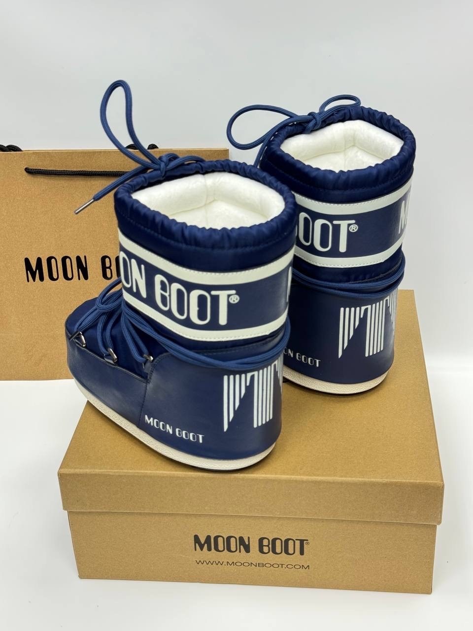 moon boot kids дутые сапоги с логотипом синий,зимние ботинки moon boot 80d1400430 синий,детские зимние ботинки moon boot,зимние ботинки moon boot,луноходы унисекс moon boot 80d1409340 синие 35 eu; 38