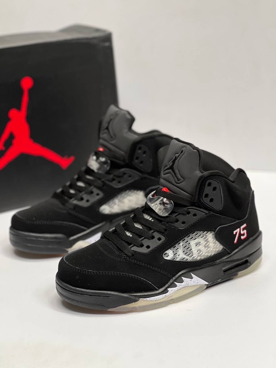 кроссовки nike air jordan 5 retro,кроссовки air jordan 5 retro metallic 2007 черный,кроссовки nike air jordan 5,кроссовки air jordan 5 retro og bg 'metallic' 2026 черный,кроссовки air jordan 5 retro r